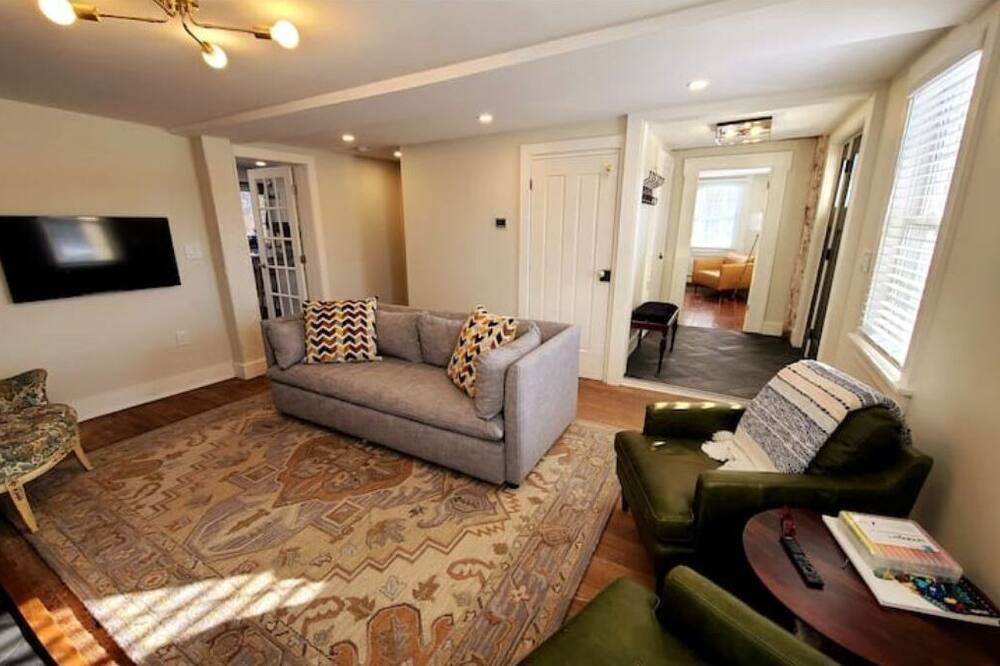 Photo of Livingroom in Greenville