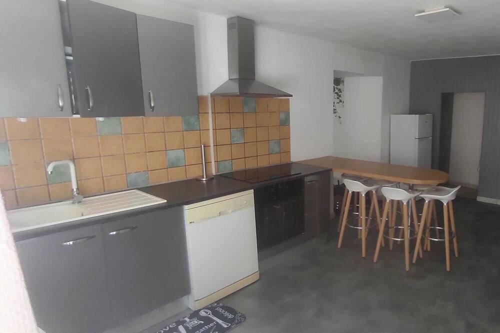 Photo of Kitchen in Vaucouleurs