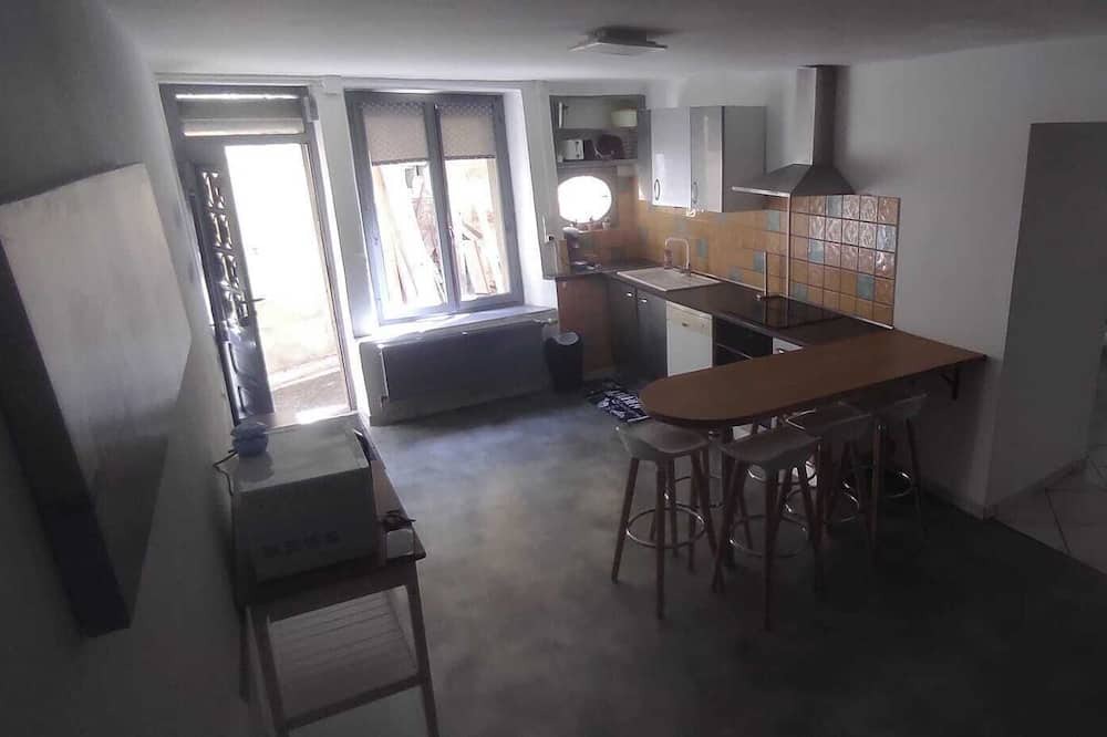 Photo of Kitchen in Vaucouleurs