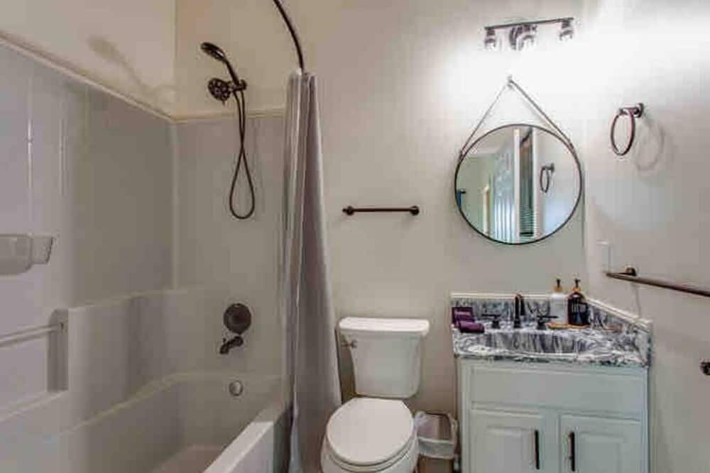 Photo of Bathroom in Chesapeake Ranch Estates-Drum Point