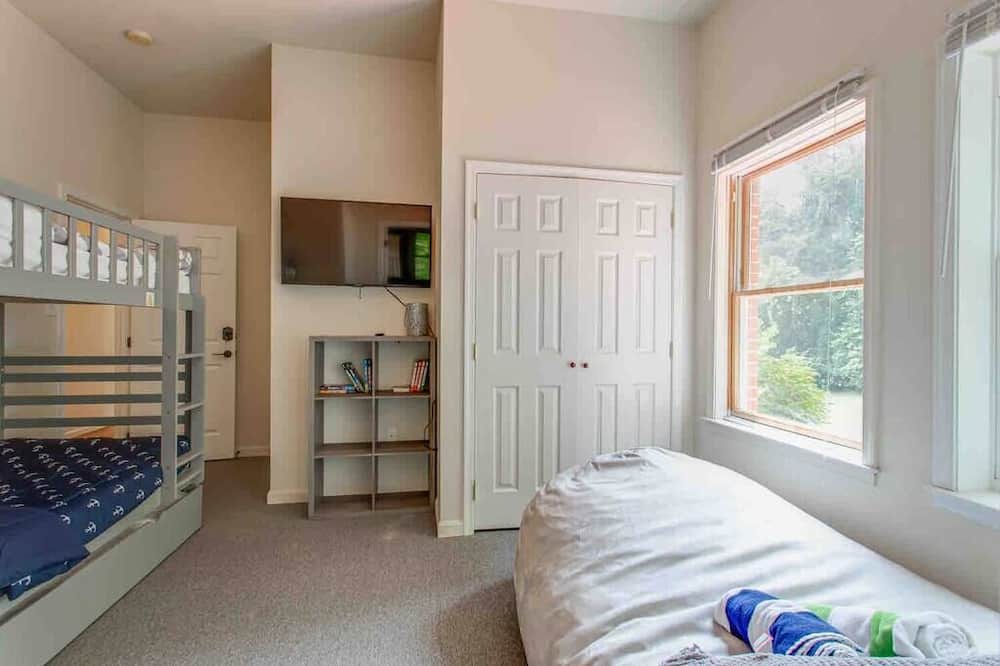 Photo of Others in Chesapeake Ranch Estates-Drum Point