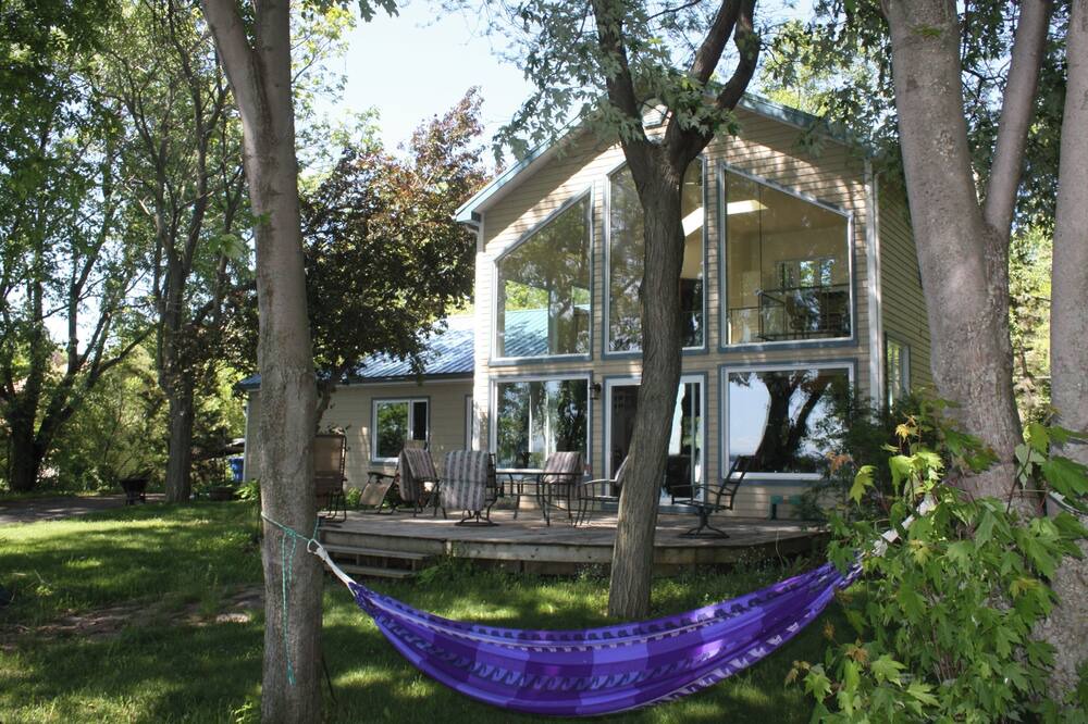 Photo of Outdoor in Saint-Georges-de-Clarenceville