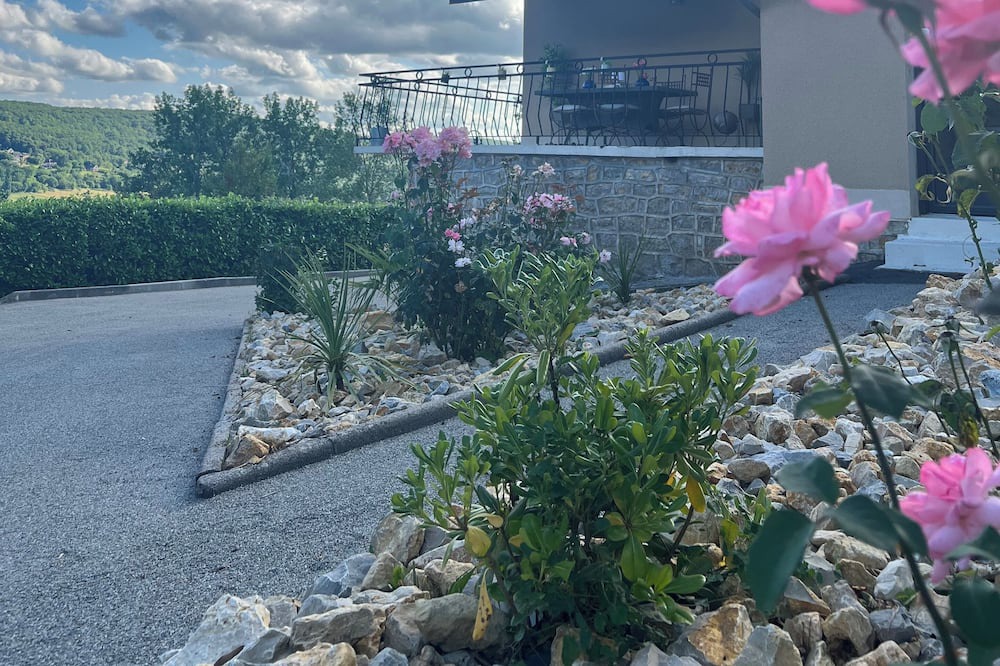 Photo of Outdoor in Lissac-sur-Couze