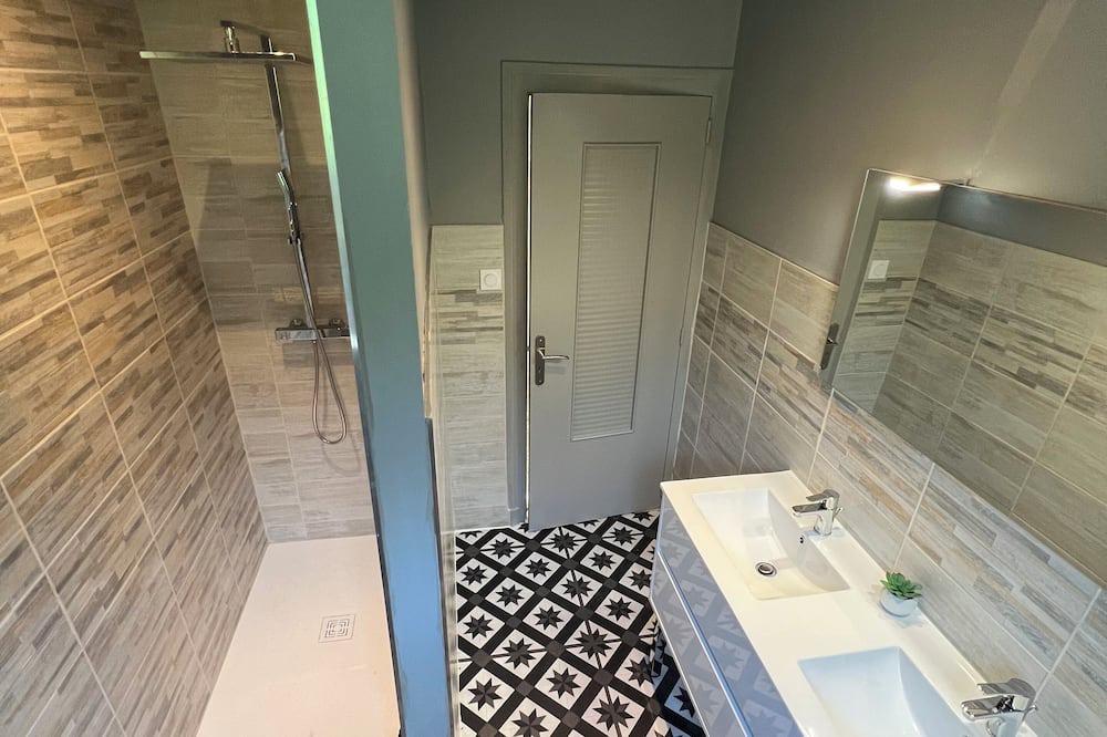 Photo of Bathroom in Lissac-sur-Couze