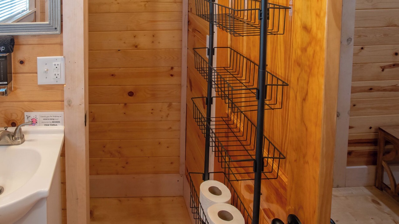 Photo of Bathroom in Bean Station