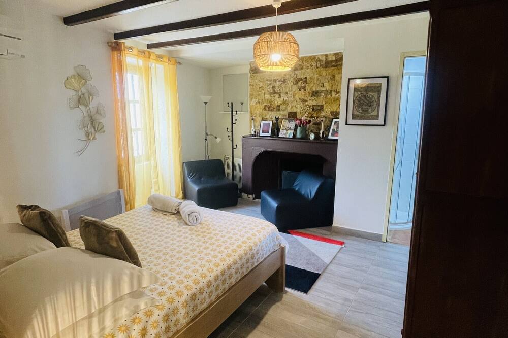 Photo of Bedroom in Montreal