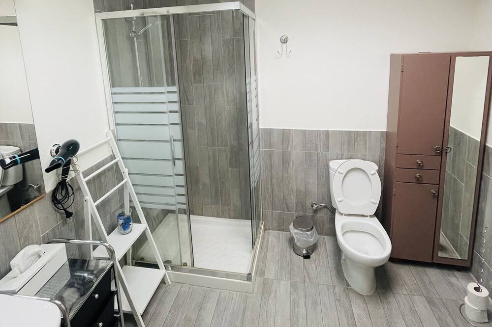 Photo of Bathroom in Montreal