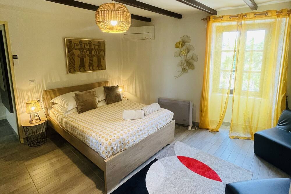 Photo of Bedroom in Montreal