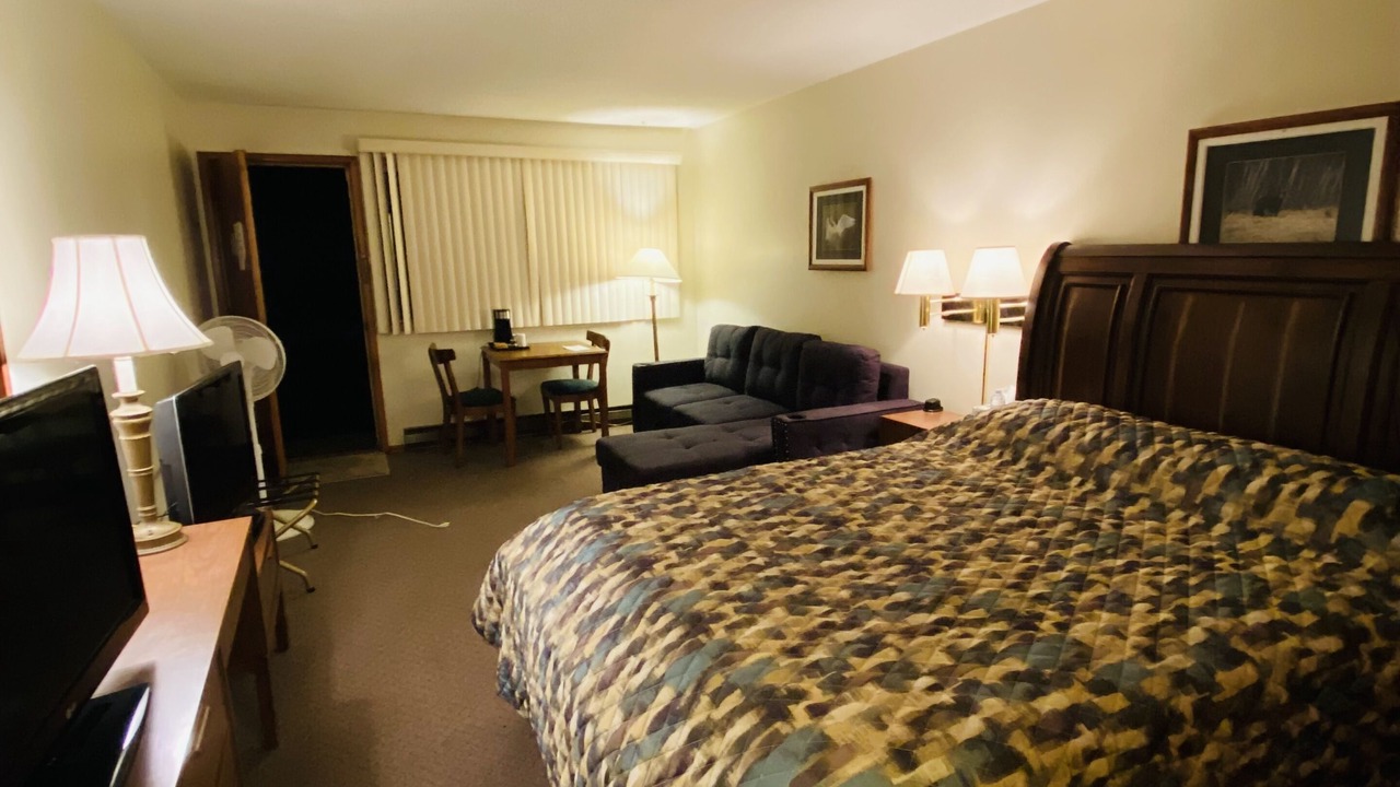 Photo of Bedroom in Englis River
