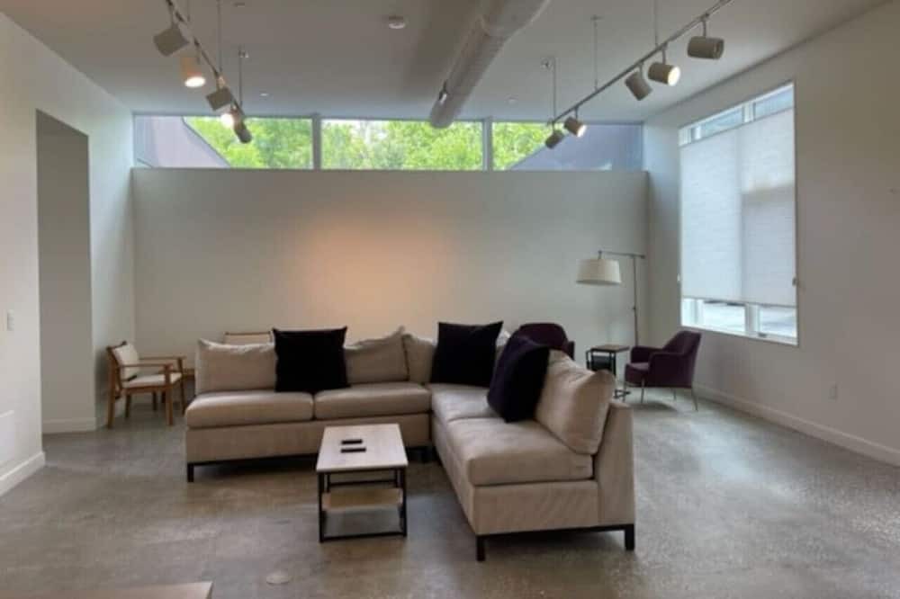 Photo of Others in Williamstown