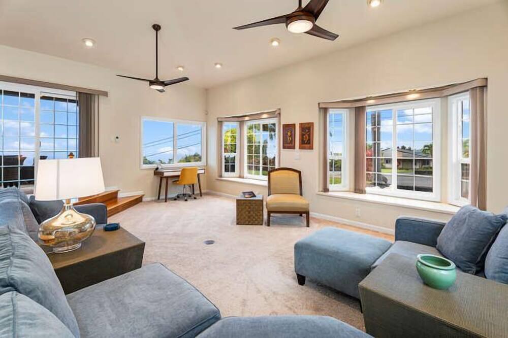 Photo of Bedroom in Kealakekua