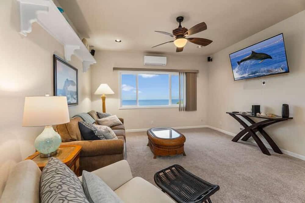 Photo of Bedroom in Kealakekua