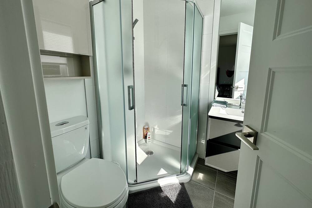 Photo of Bathroom in Pointe Claire