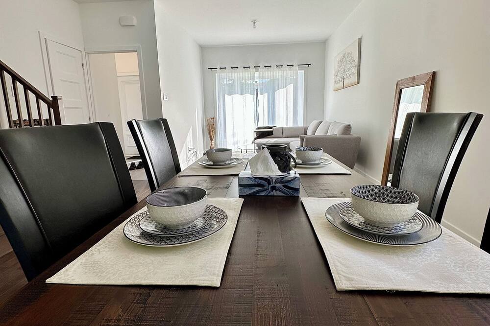 Photo of Livingroom in Pointe Claire