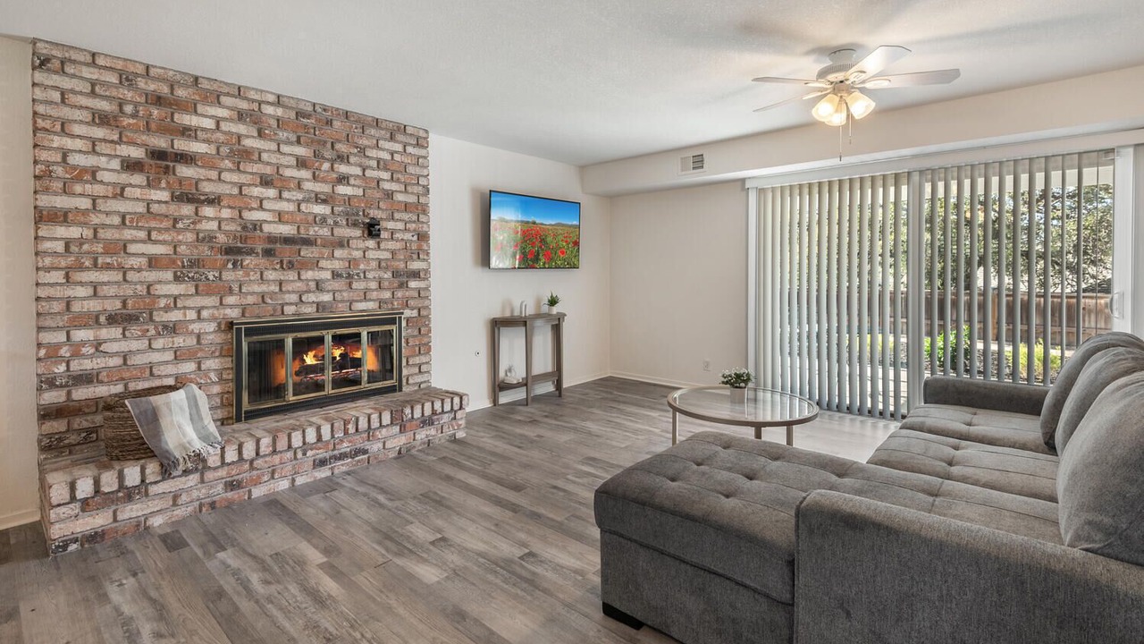 Photo of Livingroom in Auburn