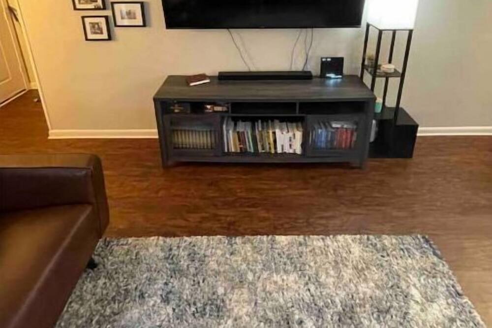 Photo of Livingroom in Southwood Valley