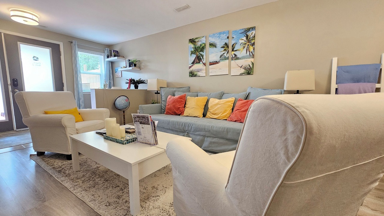 Photo of Livingroom in Rideau Heights
