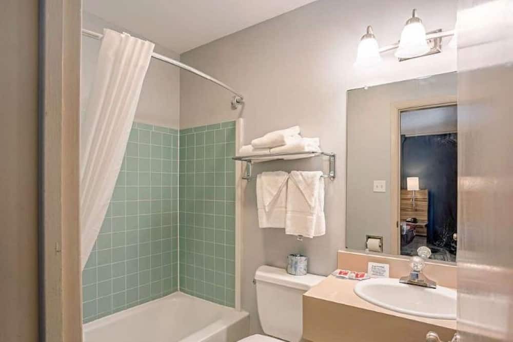 Photo of Bathroom in Clinton