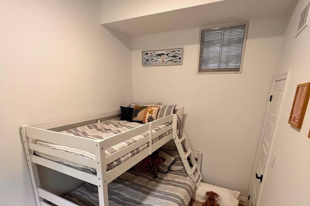 Photo of Bedroom in Purdy