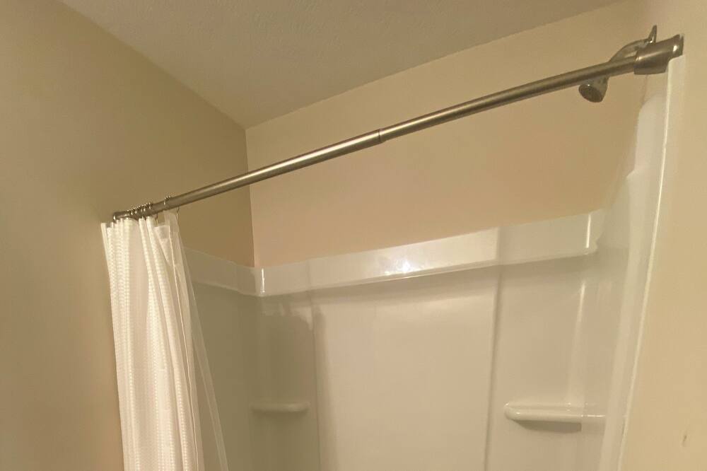 Photo of Bathroom in Xenia