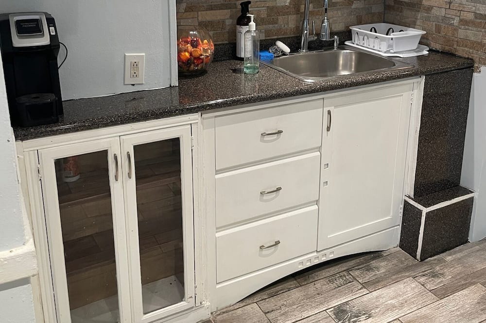 Photo of Kitchen in West Street - River Street