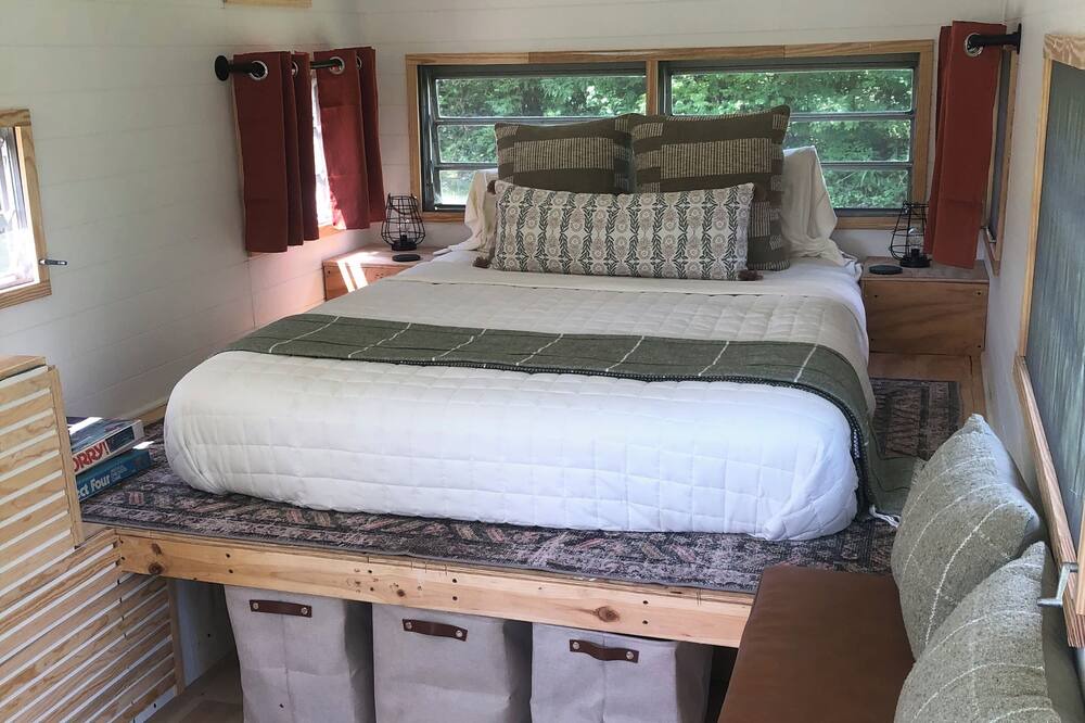 Photo of Bedroom in Eureka