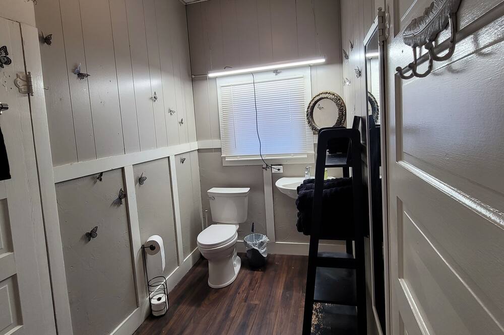 Photo of Bathroom in Harper