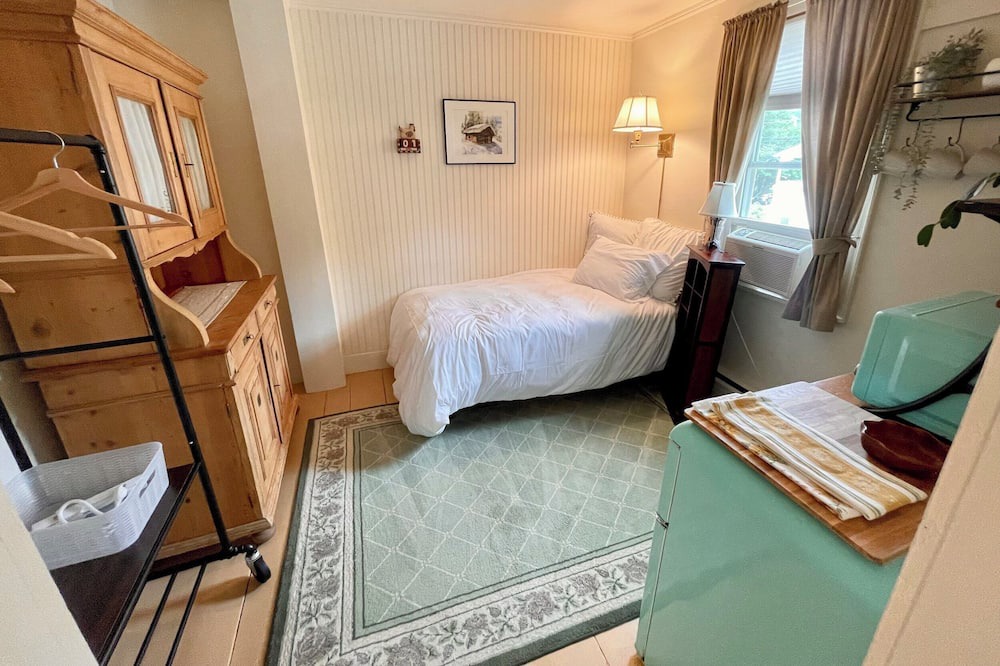 Photo of Bedroom in Jamaica