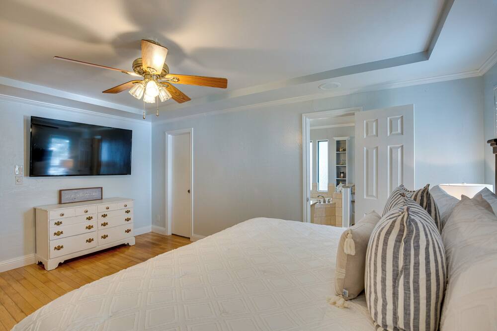 Photo of Bedroom in Flint