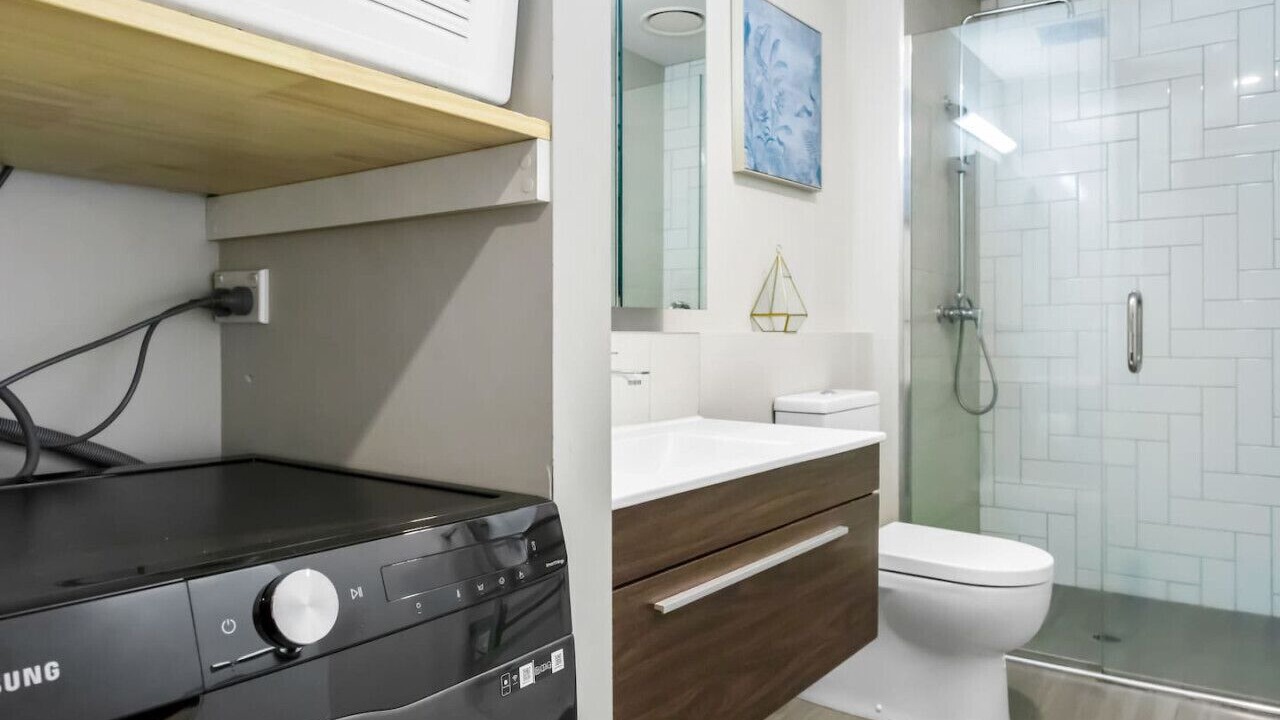 Photo of Others in Albany