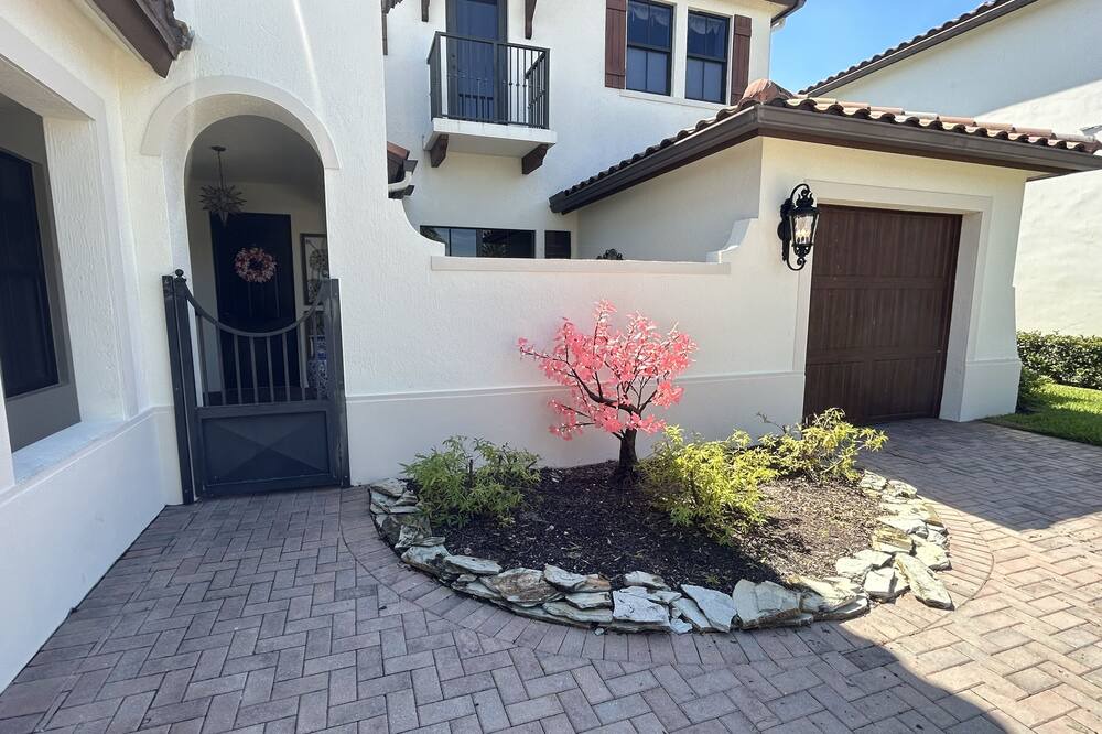 Photo of Outdoor in Ave Maria