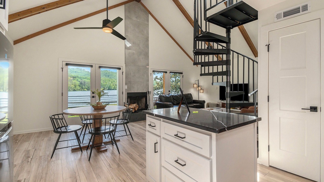 Photo of Outdoor in Hiawassee