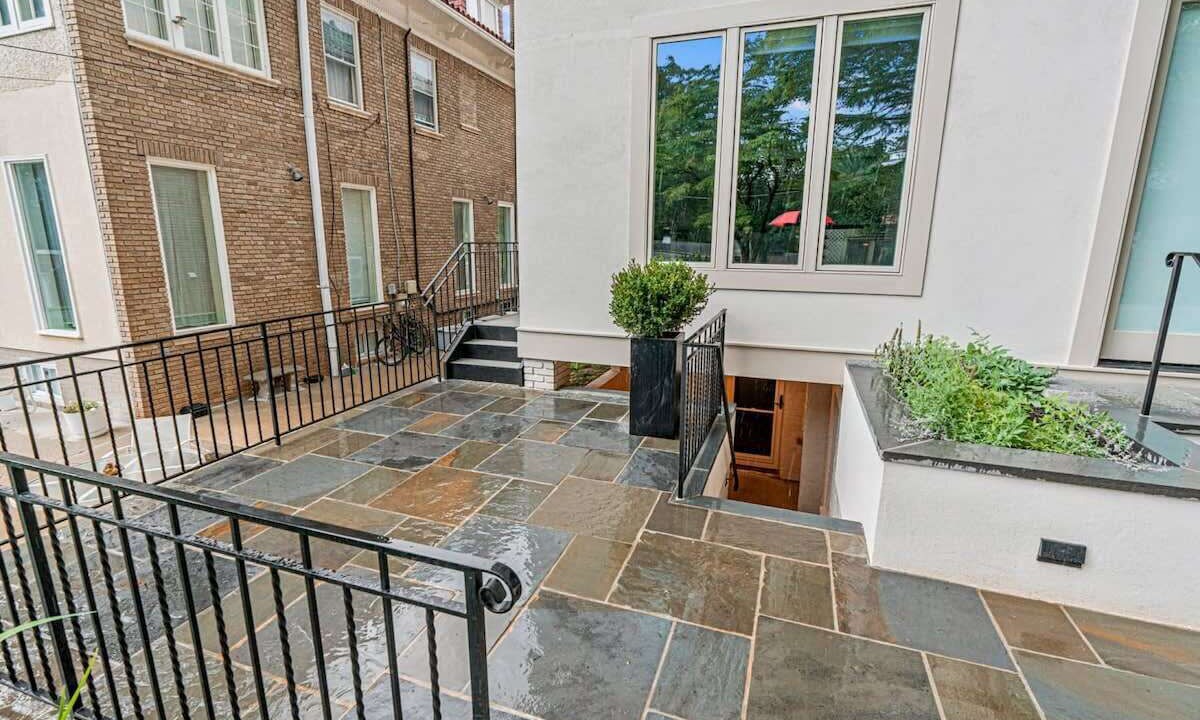 Photo of Outdoor in 16th Street Heights