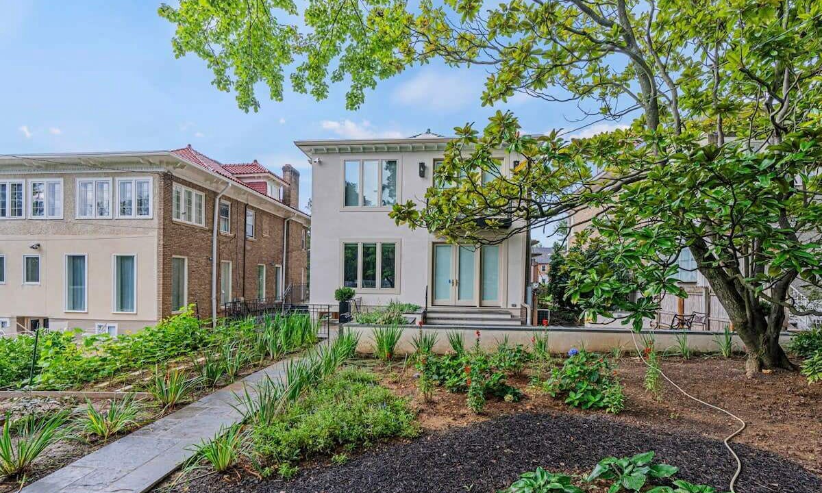 Photo of Outdoor in 16th Street Heights