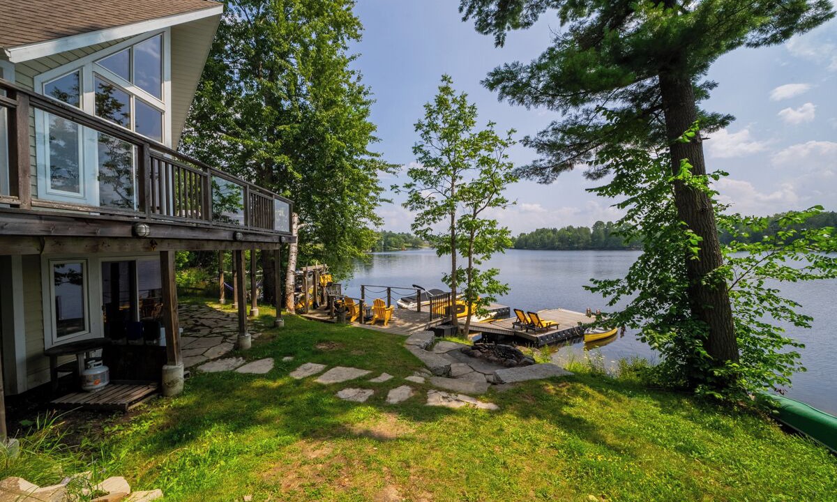 Photo of Outdoor in McKellar