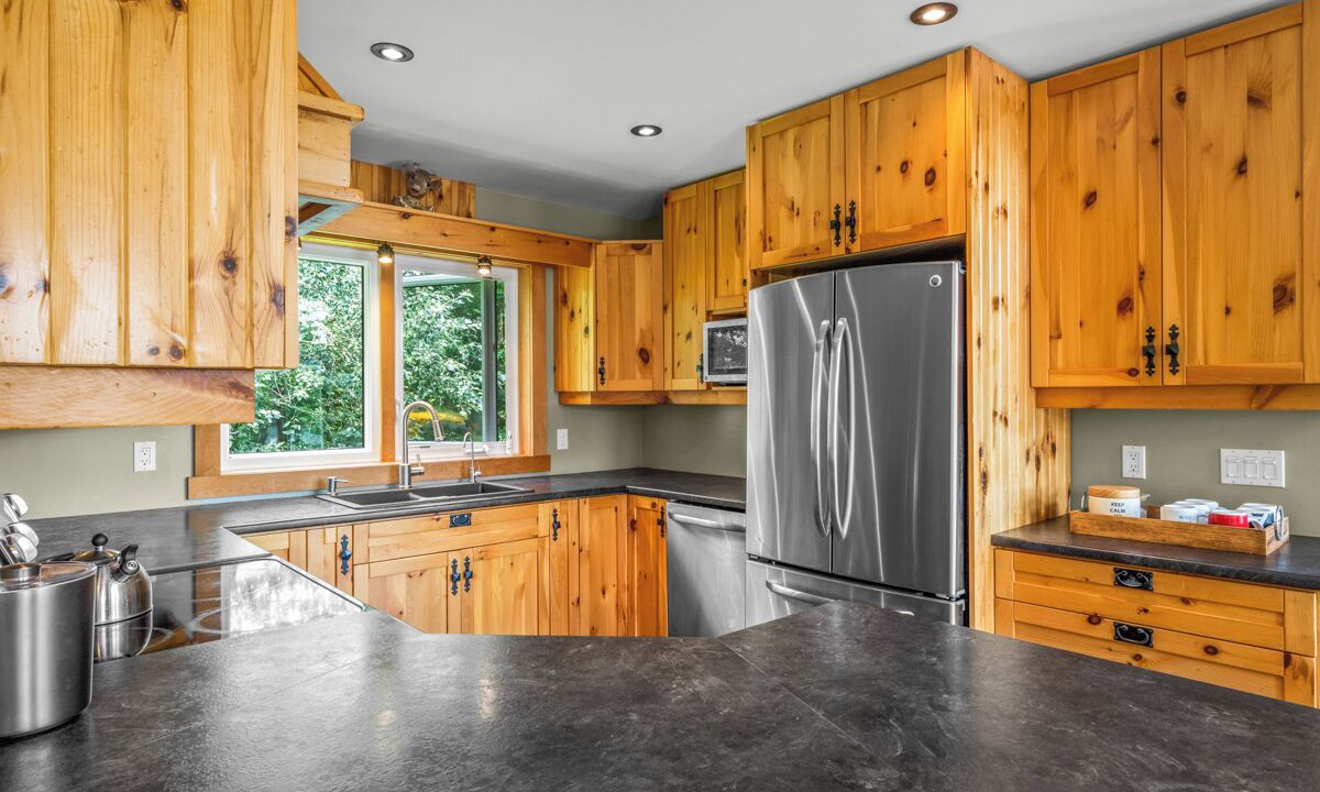 Photo of Kitchen in McKellar