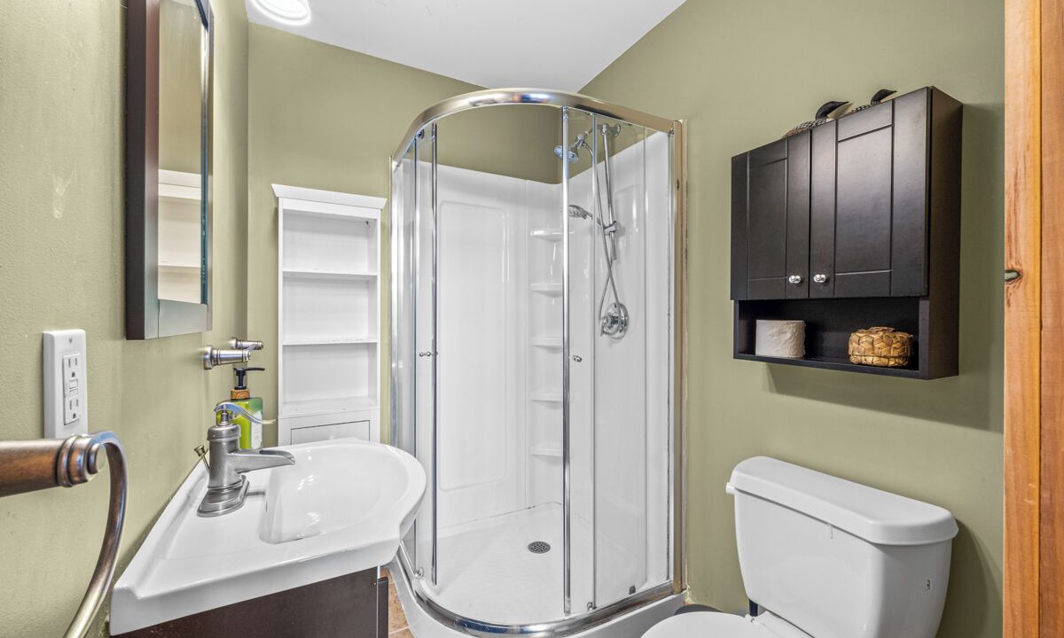 Photo of Bathroom in McKellar