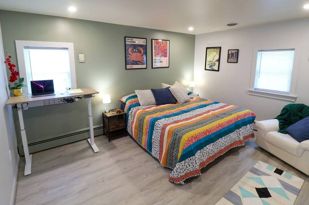 Photo of Bedroom in Centreville