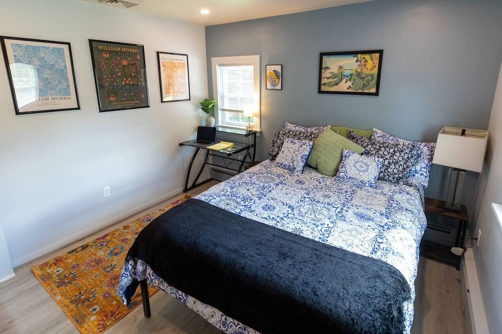 Photo of Bedroom in Centreville