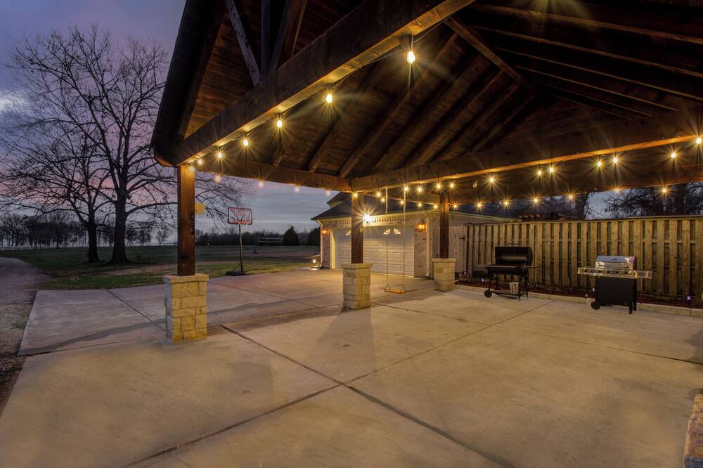 Photo of Outdoor in Pointblank