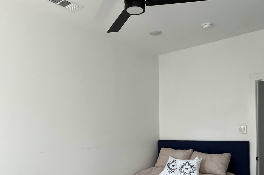 Photo of Bedroom in South Dallas - Fair Park
