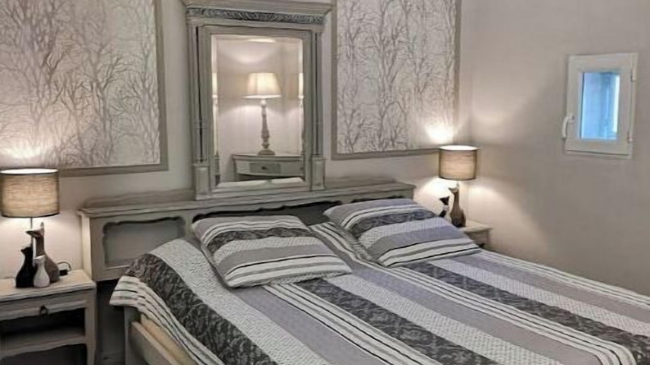 Photo of Others in Valderoure