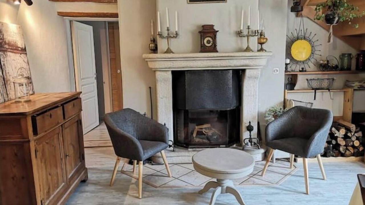 Photo of Others in Valderoure