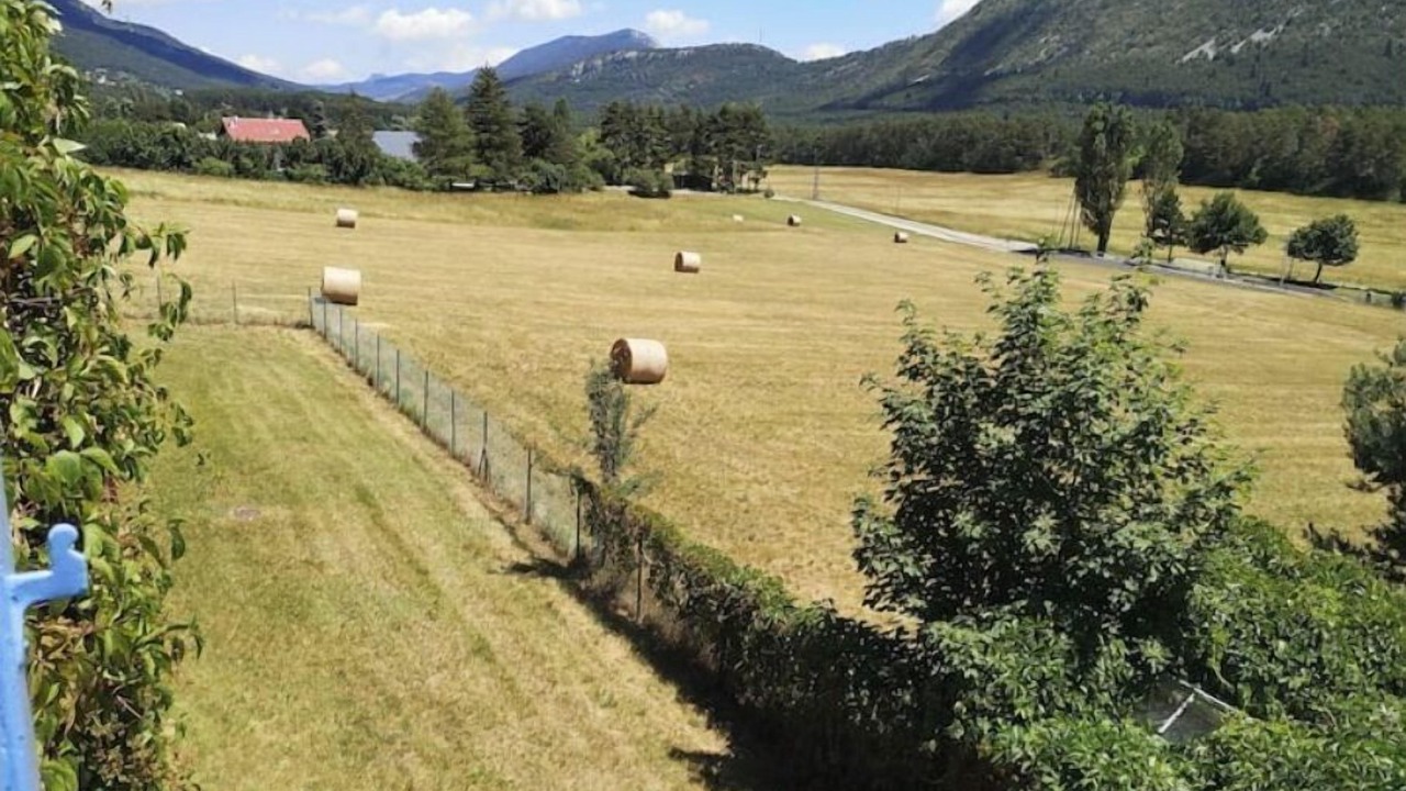 Photo of Others in Valderoure