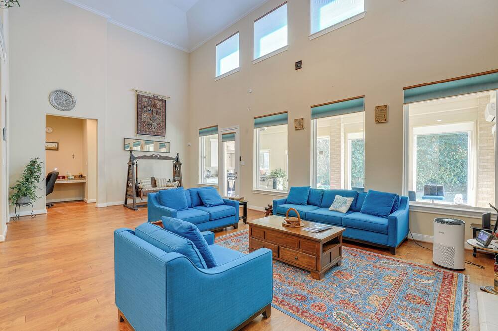 Photo of Livingroom in Sugar Land