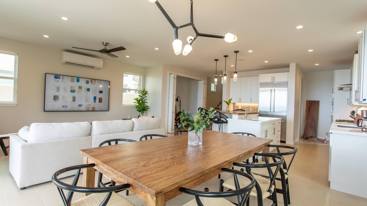 Photo of Others in Laie