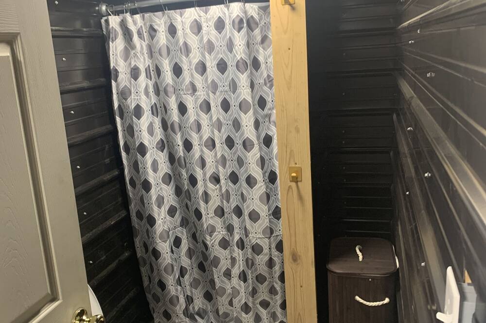 Photo of Bathroom in Decaturville