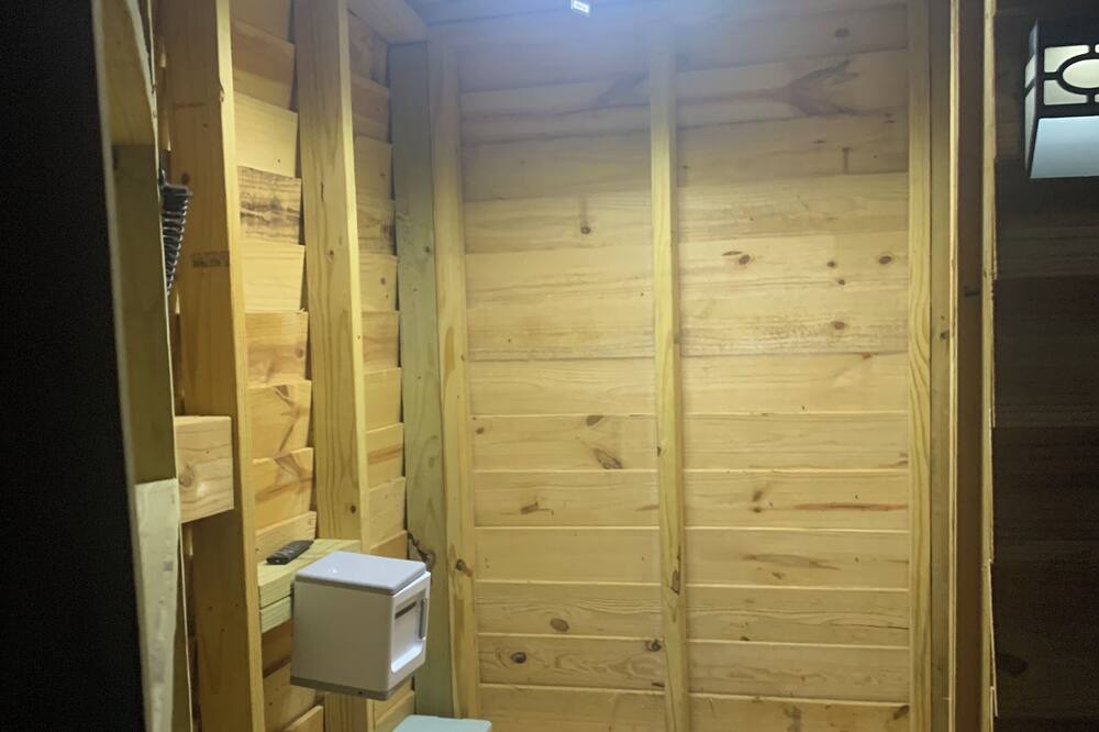 Photo of Bathroom in Decaturville