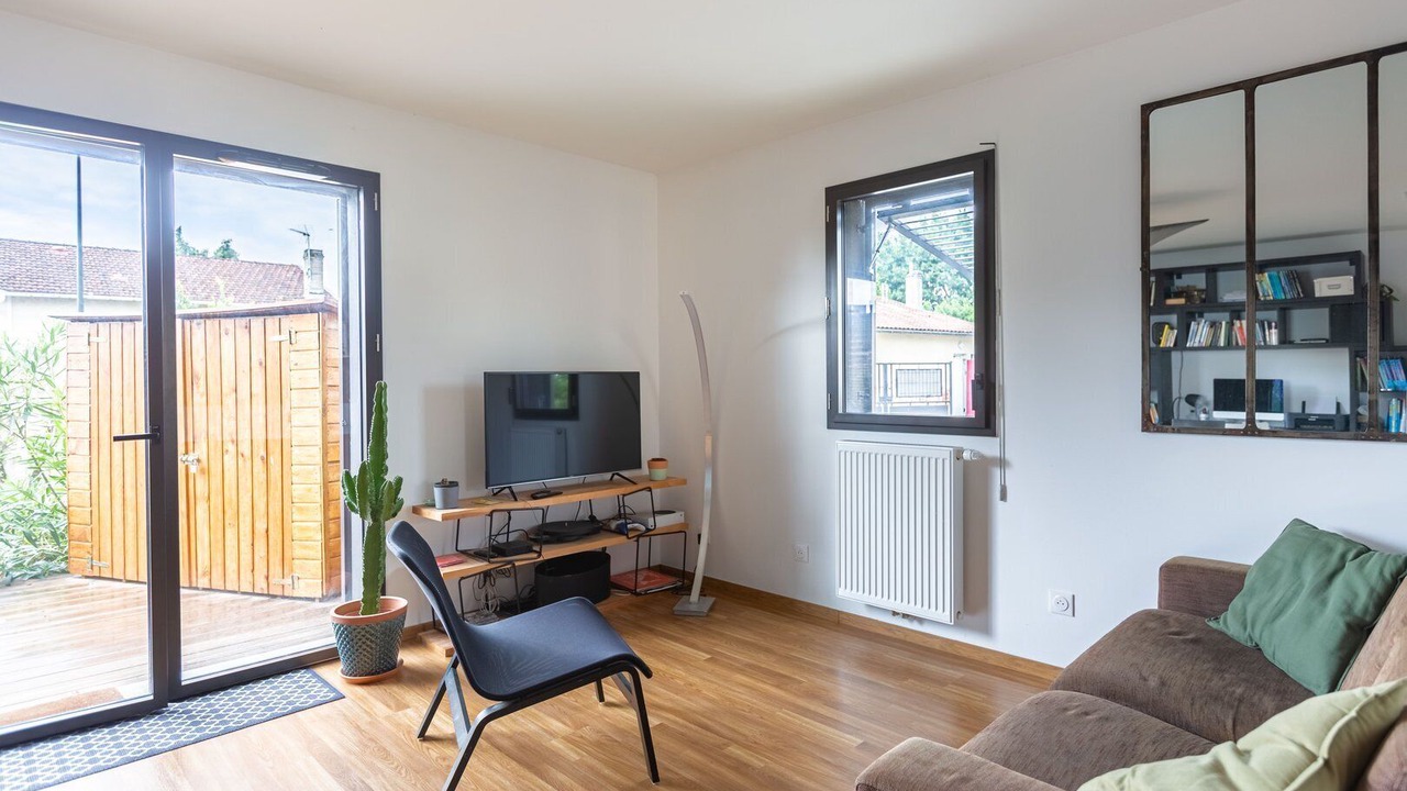 Photo of Others in Begles