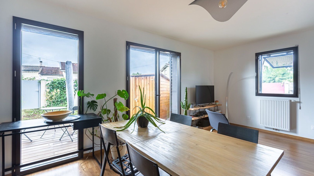 Photo of Others in Begles